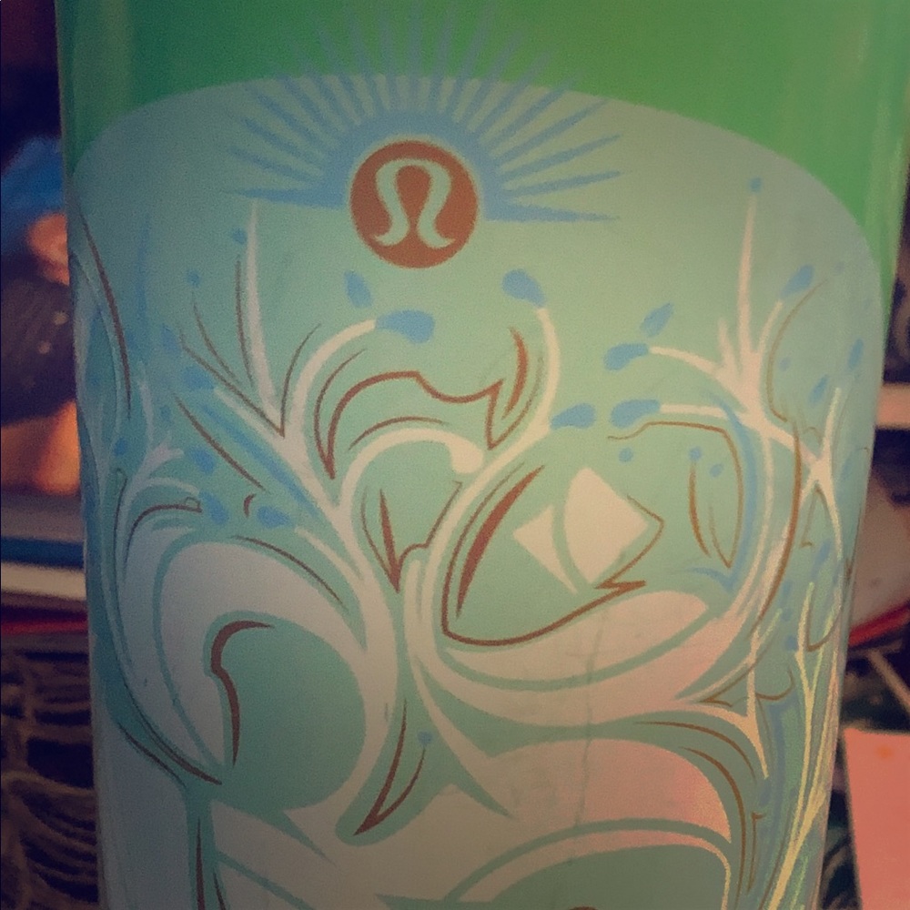 Lululemon Sigg water bottle